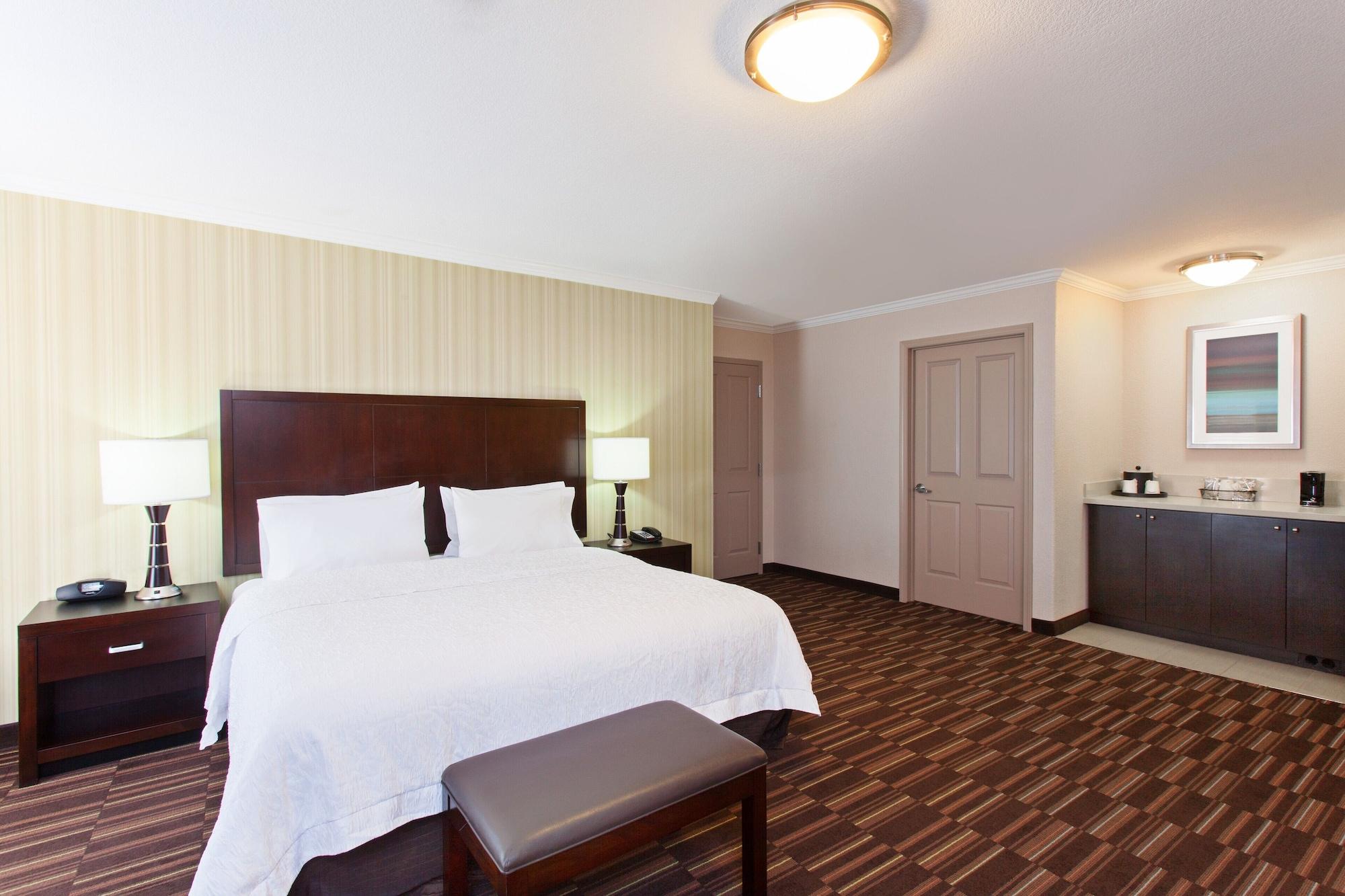 Hotel Hampton 3*