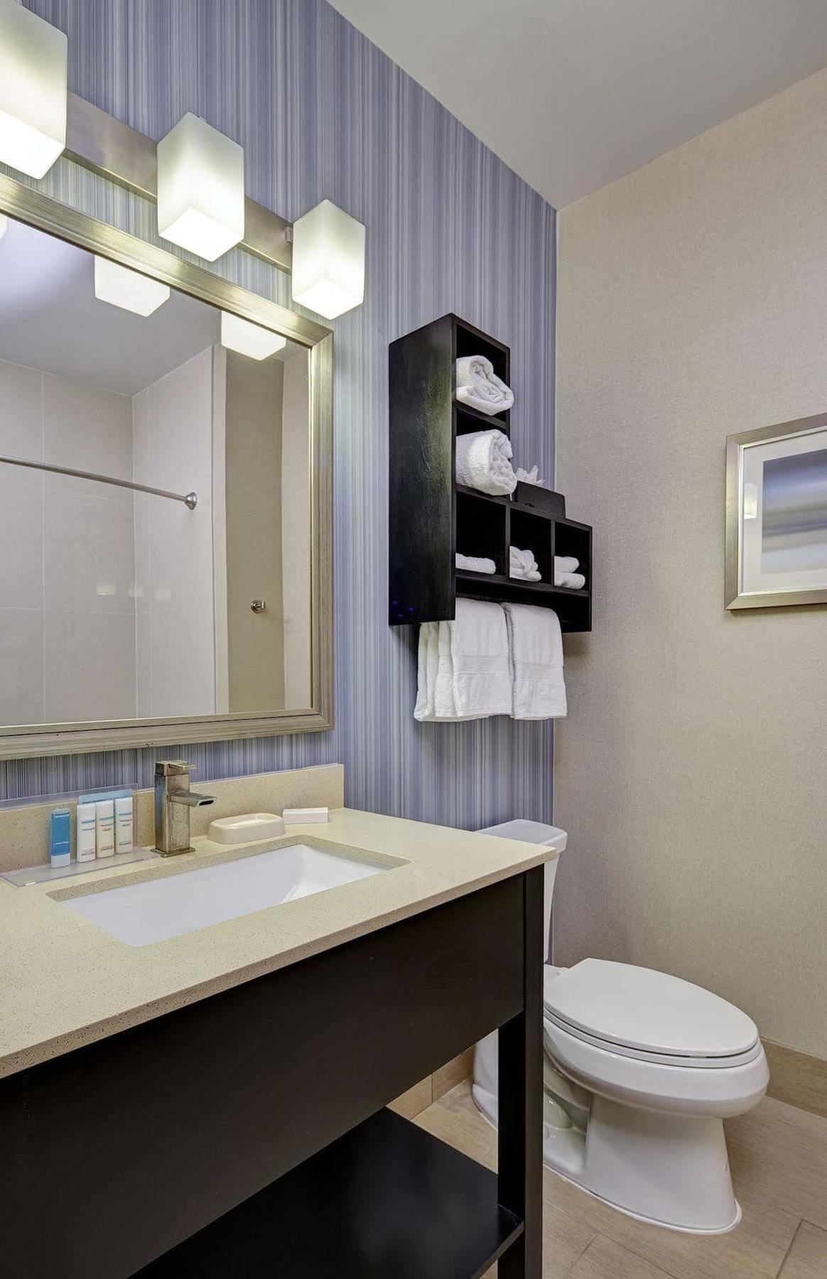 Hampton Hotel